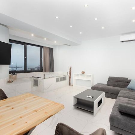Sea & City Luxury Suite Салоники Экстерьер фото