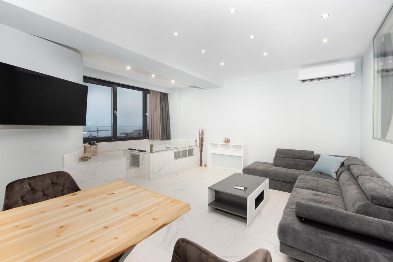 Sea & City Luxury Suite Салоники Экстерьер фото