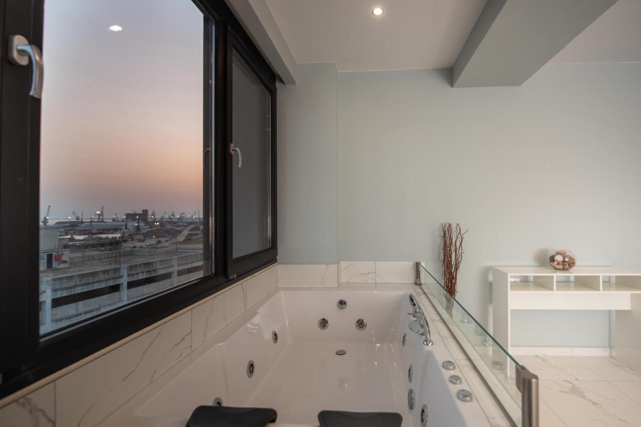 Sea & City Luxury Suite Салоники Экстерьер фото
