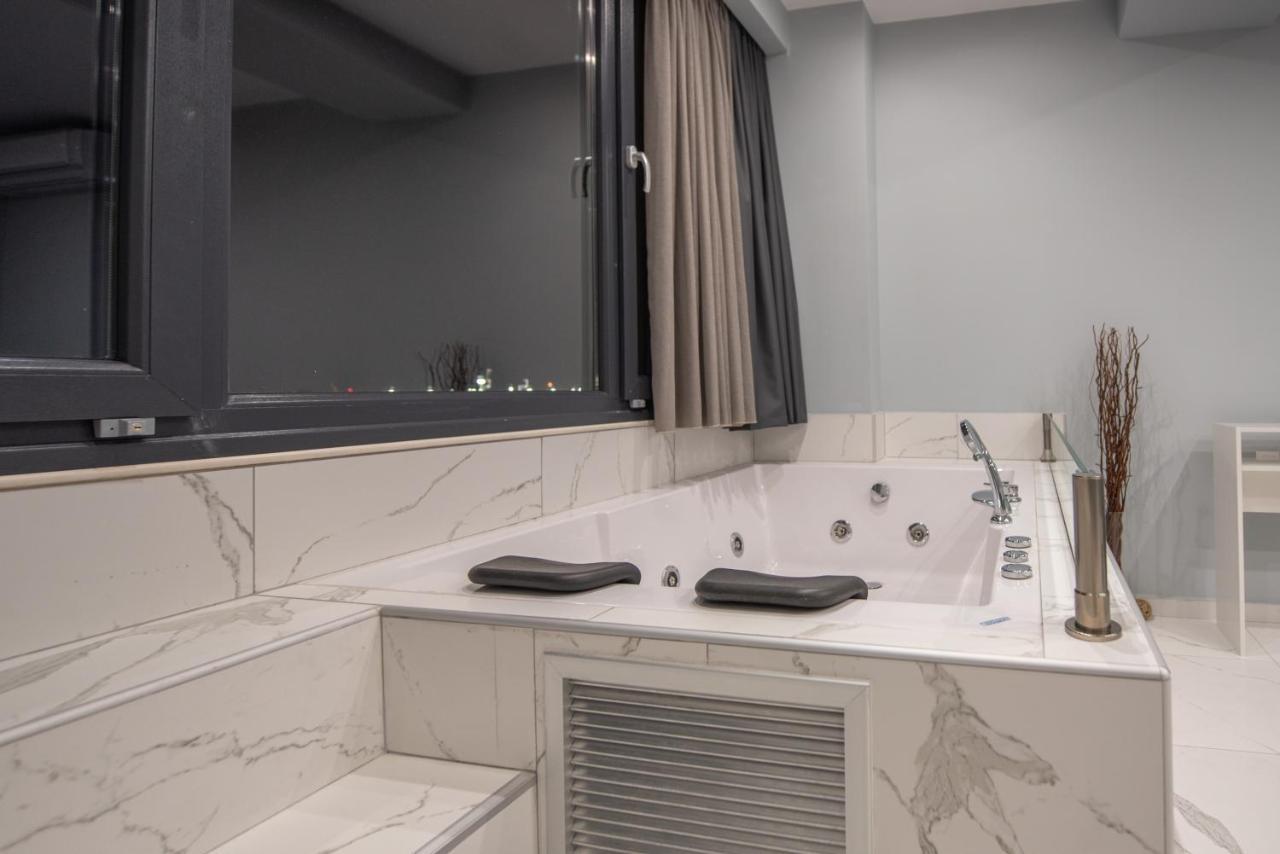 Sea & City Luxury Suite Салоники Экстерьер фото